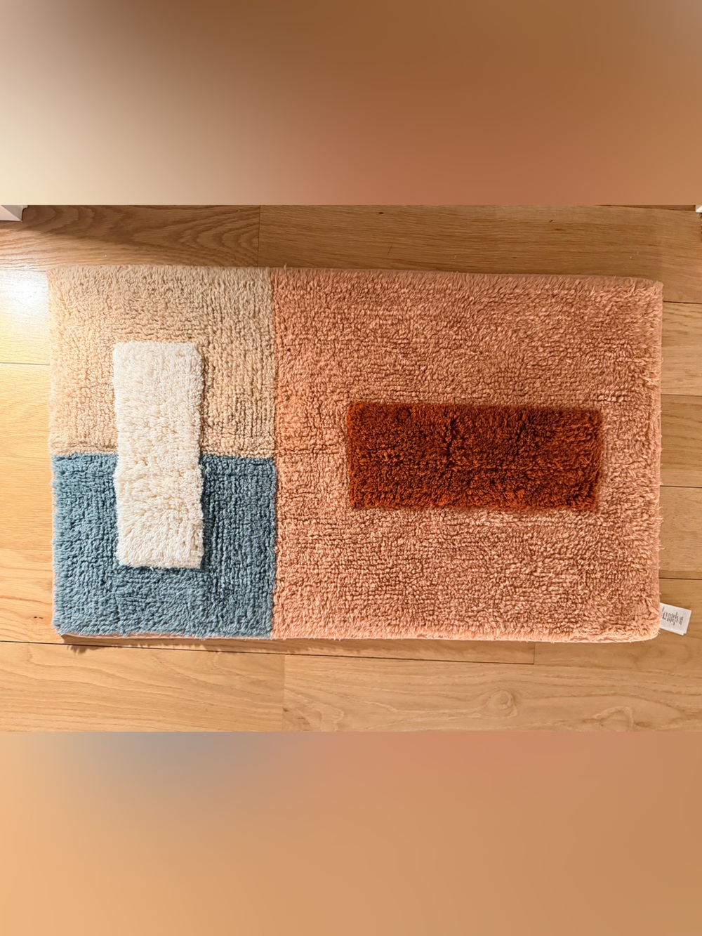 West Elm Best Seller Colorblock Bath Mat in Peach, Rust Cream &Blue Like New